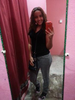 Holaa :$ [Helen, Arlenee & Lorena] {Rosa, Leidy & Francheska} Bffa: Ashley ~ HBD: 5/10 ~ I Love Volleyball ~ Mi adoracion: RRRM *-*