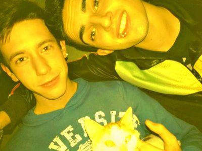 Valenciano.            Aficionado del Real Madrid C.F.                          #Instagram: Paquitopm43