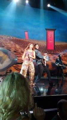 [Shania Follows!] Don't forget to get your #RockThisCountry tickets! Available 3/13/15.