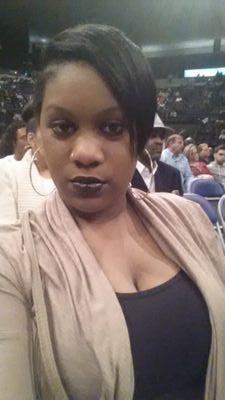 #MixedChick #TeamLakers #Outspoken #TeamMcKenzee #LaFamilia Aries do it better! Ya dig? #Bilingual #PrettyBrownRound #WarDamnEagle