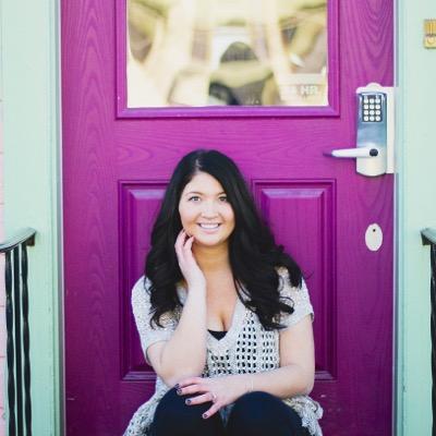 Now booking the Senior Experience for Summer + Fall! Follow us on Instagram, @kenzeemyers :)