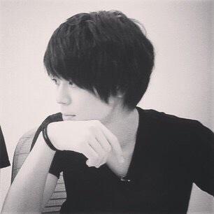 中３。ヘイジャン、アニメ好き。主に自分で描いた絵を載せてる。そんな上手くないのも多いけどあたたかい目で見守っててくださいwフォロワーの数とか異常に少ないけど気にせんでね(笑)