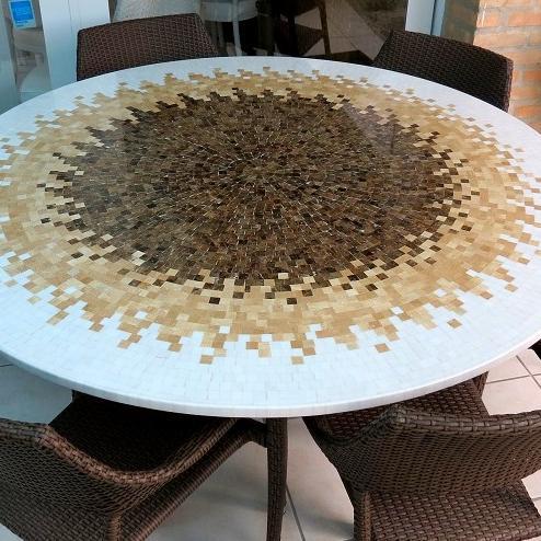 Mosaicos feitos em Mármores  e Silestone Importados.Peças Exclusivas e Artesanais sob encomenda. Trabalhamos com as lojas: Breton Actual, Milenio Móveis ...