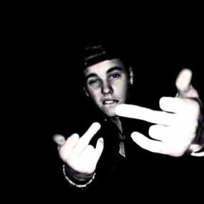just gave you a free follow so follow @BIEBERXCIV