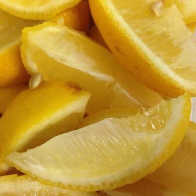 Looking at food with a new perspective. If you take yummy pictures of close up food dm them to me! :)