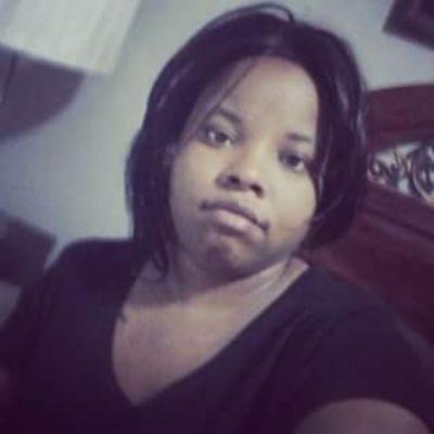 Hey!!!My name is Jalisa and I'm 23 years of age...I stand about 50...I'm single with no kids....I stay to myself a lot....I'm no drama queen