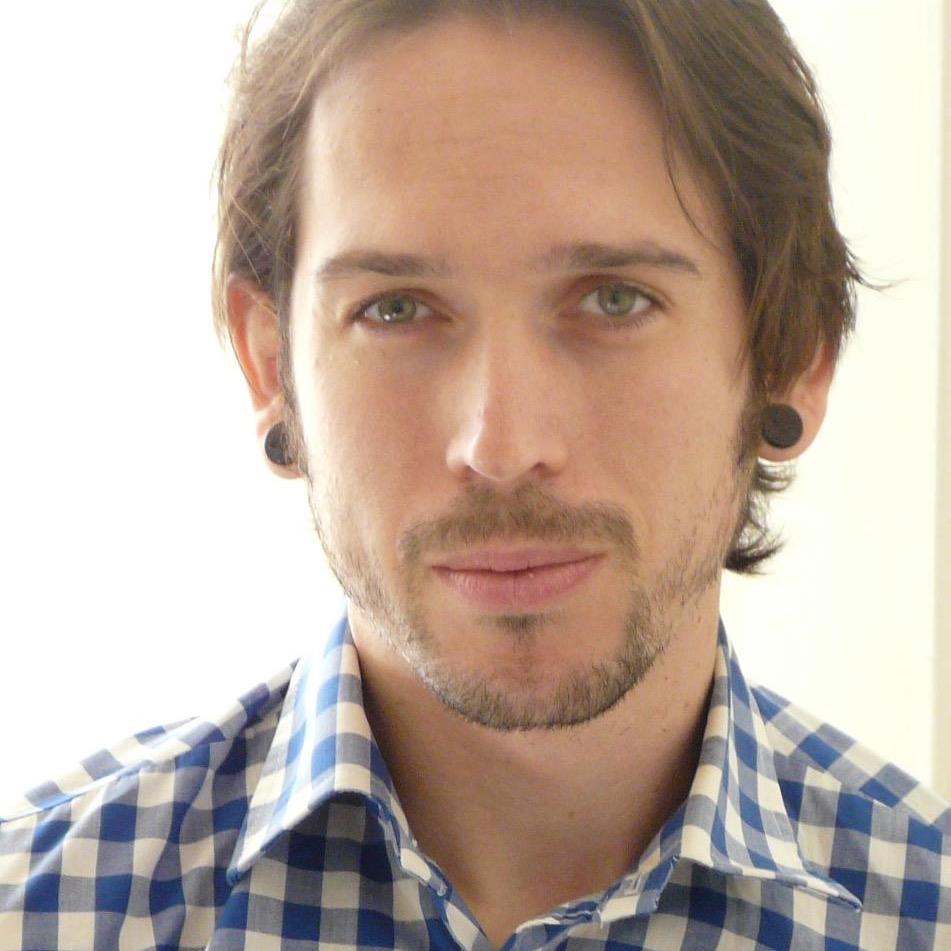 I make CMS / page builders in Rails (https://t.co/MVk3p0q9J8, https://t.co/PkOsLi9tQB). 
Rails expert / Living proof that Rails scales / Owner at https://t.co/wbMmjv2jSZ
🏊‍♂️ 🚴🏼‍♀️🏃🏻‍♂️