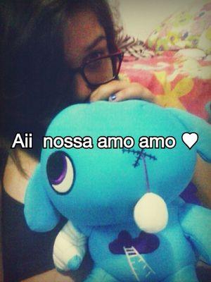 Conseguiu, invadiu minha razão
Deixou lá fora uma paixão que há tempos construí
Tá perdido, não quer achar uma saída
Fazer cara de nem liga e me beija .... ♥♥♥