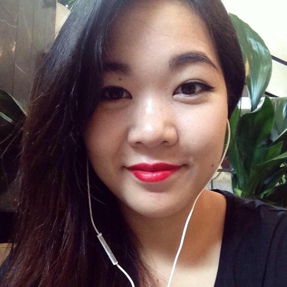 ElizabethanyGoh's profile picture. Arts (Politics)/Law student, blogger, writer, reviewer, crazy dog-woman and red lipstick wearer.