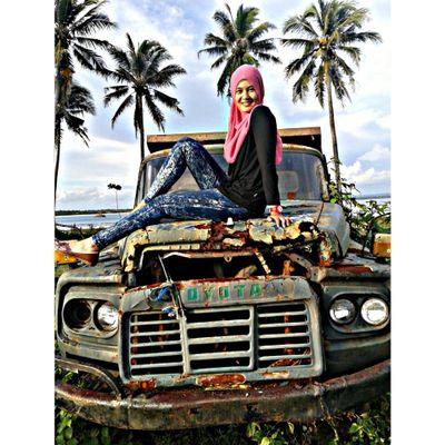 trisdasela1's profile picture. “Just close your eyes and enjoy the roller coaster that is life.” Zayn Malik.| Paskibraka provinsi Banten 014