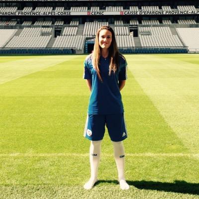 deffenceur dans laxe a l'olympique de marseille, ma vie ❤️ summer 2015 arrive vite☀️Marseille la baze frere ✋