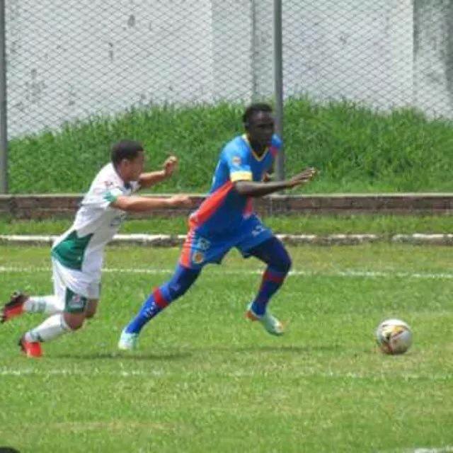 gracias Dios  un día lo pence un dia lo soñe y hoy lo estoilogrando futbolista para Dios