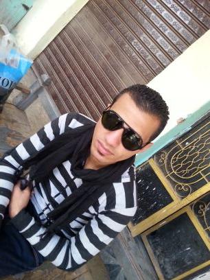 نحن لا نستسلم ننتصر او نموت والحق هايرجع يوما ما لا محاله انا مصرى وبحب بلدى وحقنا مش هانسيبه ولازم نجيبه ولازم احافظ على بلدى وهاتساعدنى ان اجيب حقى اكيد