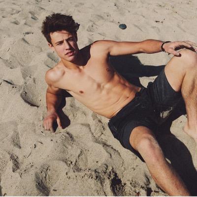 cam makes my fallopian tubes dance