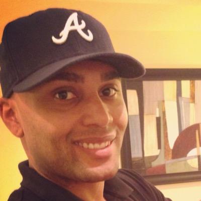 34year old kid. big daddy to my cool mocha babies. Philidelphia Eagles fan! This is me!