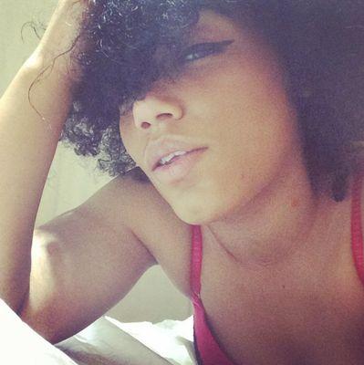 zara_zarsx's profile picture. Bad bitches is the only thing that I like...