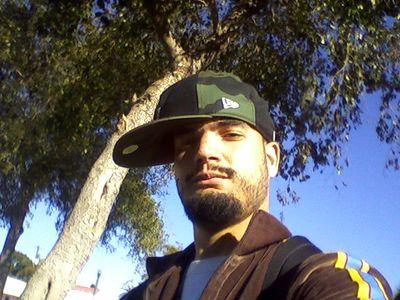 My name is Jason husband of @brandybush464 fan of #thefosters, #twd love #NBA and patriots