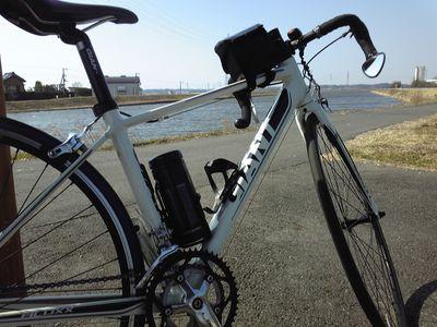 貧脚オジサン49歳。白いデローザのヌーボクラシコに乗ってます。
手賀沼ばっかり走ってます。
ブログhttps://t.co/c9ePpApaUZ
アメブロhttps://t.co/PjUnsie673