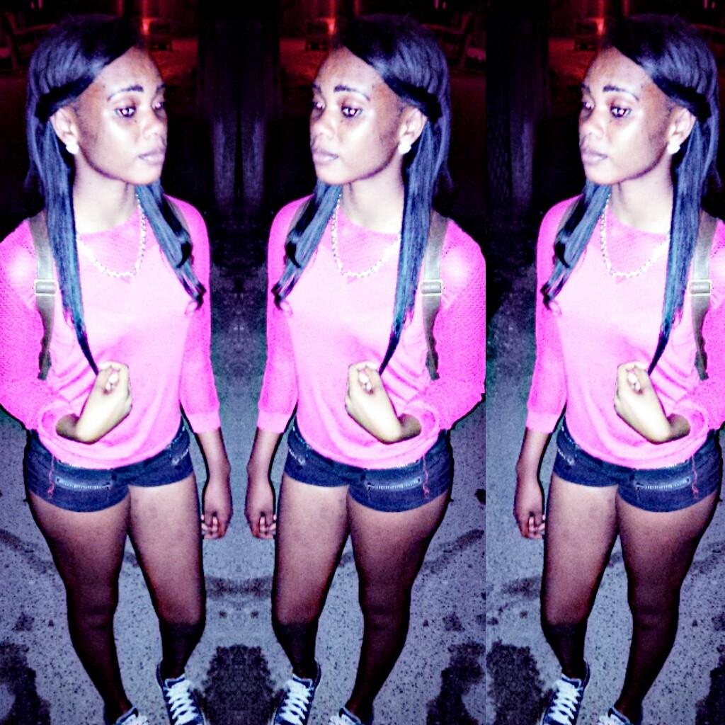 I am cute sexy and intelligent love to play netball n dance #devil_chick_dancers