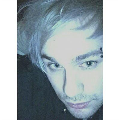 ltsQuicksilver's profile picture. 「⊗」❝—teleporter?❞   ❝—no. he's just fast.❞