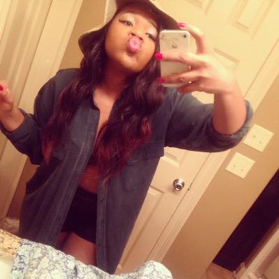 Old Page . #LSU18 Owner of #SavageRebelz ✨ follow ny main page @YaniaRae_