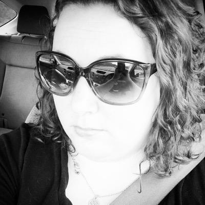 vampiratelece's profile picture. welcome to my world!