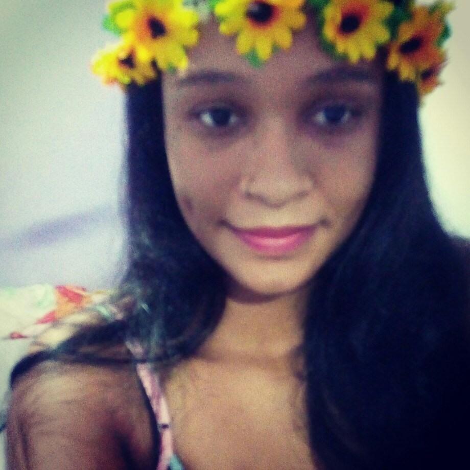 skype:thainna.tavares  Instagram:thainnatavares