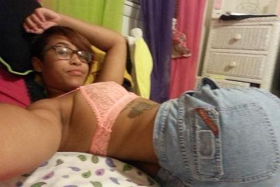 Im Erica! ..follow me! :) and follow me on IG @_pinkkitty
