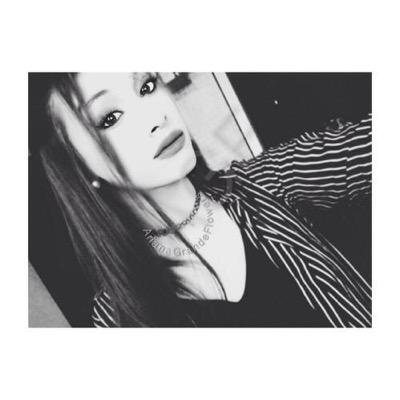 ABGrandeCRP's profile picture. I heard a little love is better than none.. [|Unclaimed|Descriptive Roleplay|]