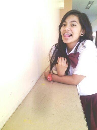 ▪4th year HS▪playing Electric guitar▪gays forever▪B-boys FAMILY :)
