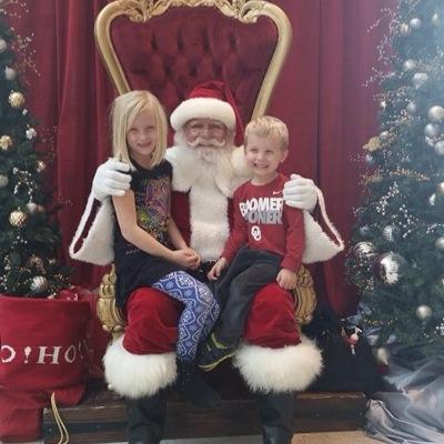 emdimily's profile picture. 