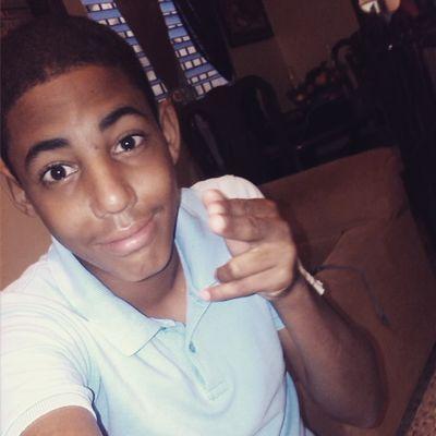 Soy lindo and guapo sexi pa  ti, algunas personas me odiAn   yo sigo la vida feliz y contento gracias a todos my the friend -_- aAWw