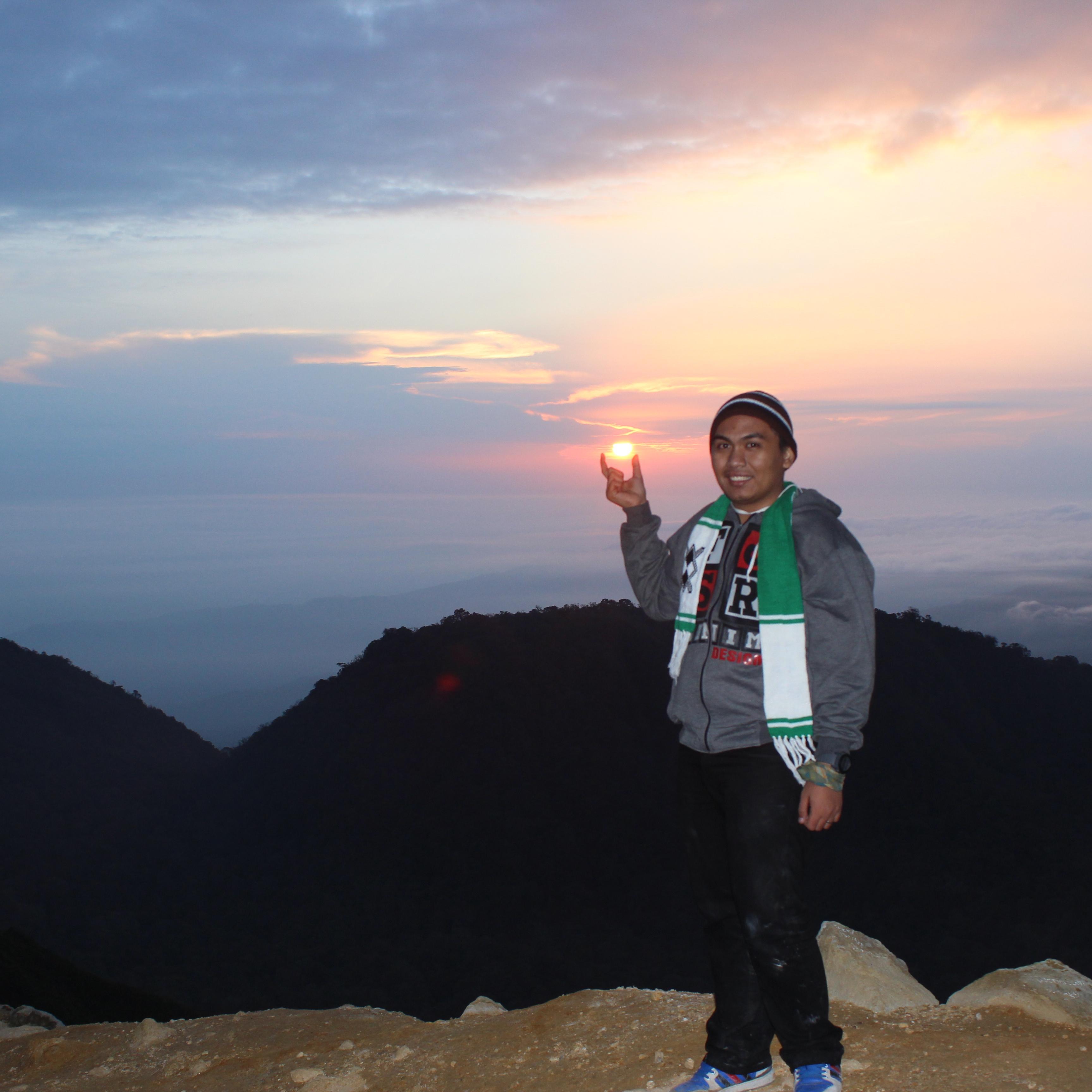 Menjalani hidup harus penuh Spirit / 4.7.96 / Drummer GSJA Anugrah dan Re'fonix / Nabilah Holic / THE BOSS