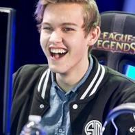 fysantorin's profile picture. 