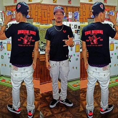 NEW PAGE FWM ! THE LEAST YALL CAN DO IS FOLLOW BACK!