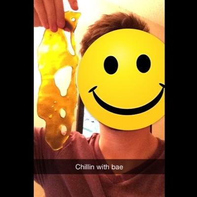 Calilivin prop215. Aspiring glassartist, Heady glass collector and Bho connoisseur Use my hash tag #dabproper NFS! All photos are Mine!