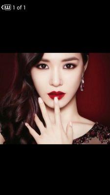 ChascaDela's profile picture. 