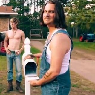 HFMailbox's profile picture. Home Free's only prop!