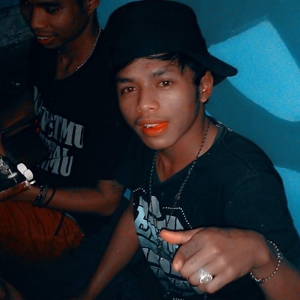 dede_amor93's profile picture. 