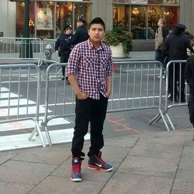 bf7465c98cad49b's profile picture. 