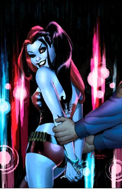 ''Nothing says |I claim| like a girl dressed in a stripper clown outfit wielding a hundred - pound mallet. '' #New52  @todd_redhood's wife
