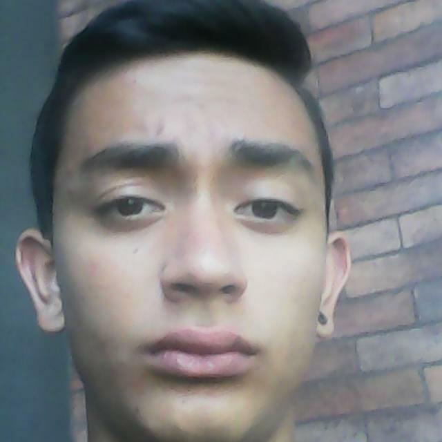 danittt92's profile picture. 