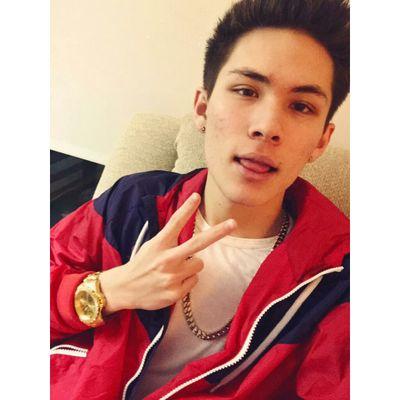 ItzMaille's profile picture. Professional fangirl♥