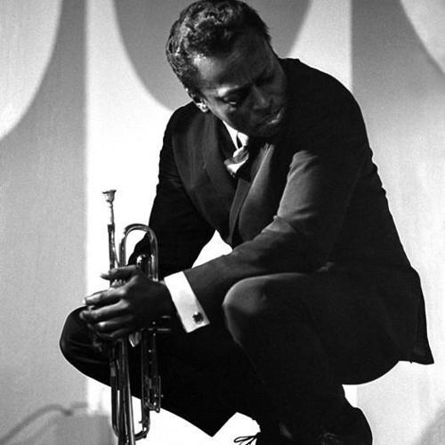 MpeleSetjhaba's profile picture. I'm the smartest underachiever ever.I bring change at the very coalface of society.I'm the tyre that touches the tar.