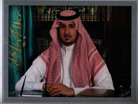 أعذب الناس من يمر فى حياتنا ويترك خلفه ذكري جميلة ..