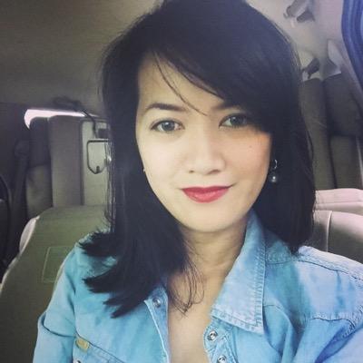 Entreprenuer/ Restaurateur/ Fashion and Lifestyle Blogger/ Foodie and a Dreamer. Visit my blog at http://t.co/KWYlcn9xBi
