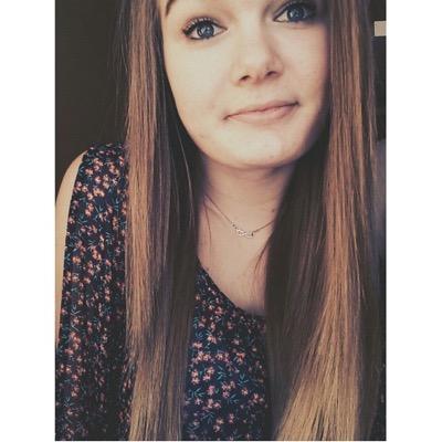 just here to put you in solo/group dms with your fav ☺️ personal: @nashspizzarolls