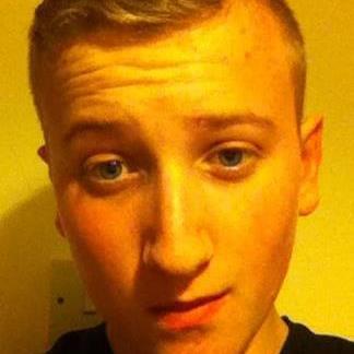 This is the official Twitter Of Kyle Harvey Liverpool Fan/ F1 Fan /Gamer/ Live Life/ Footballer at AFC Colsterworth/YNWA, JTF96.