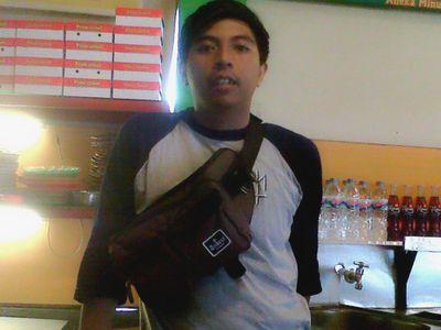 robiansyah9991's profile picture. 