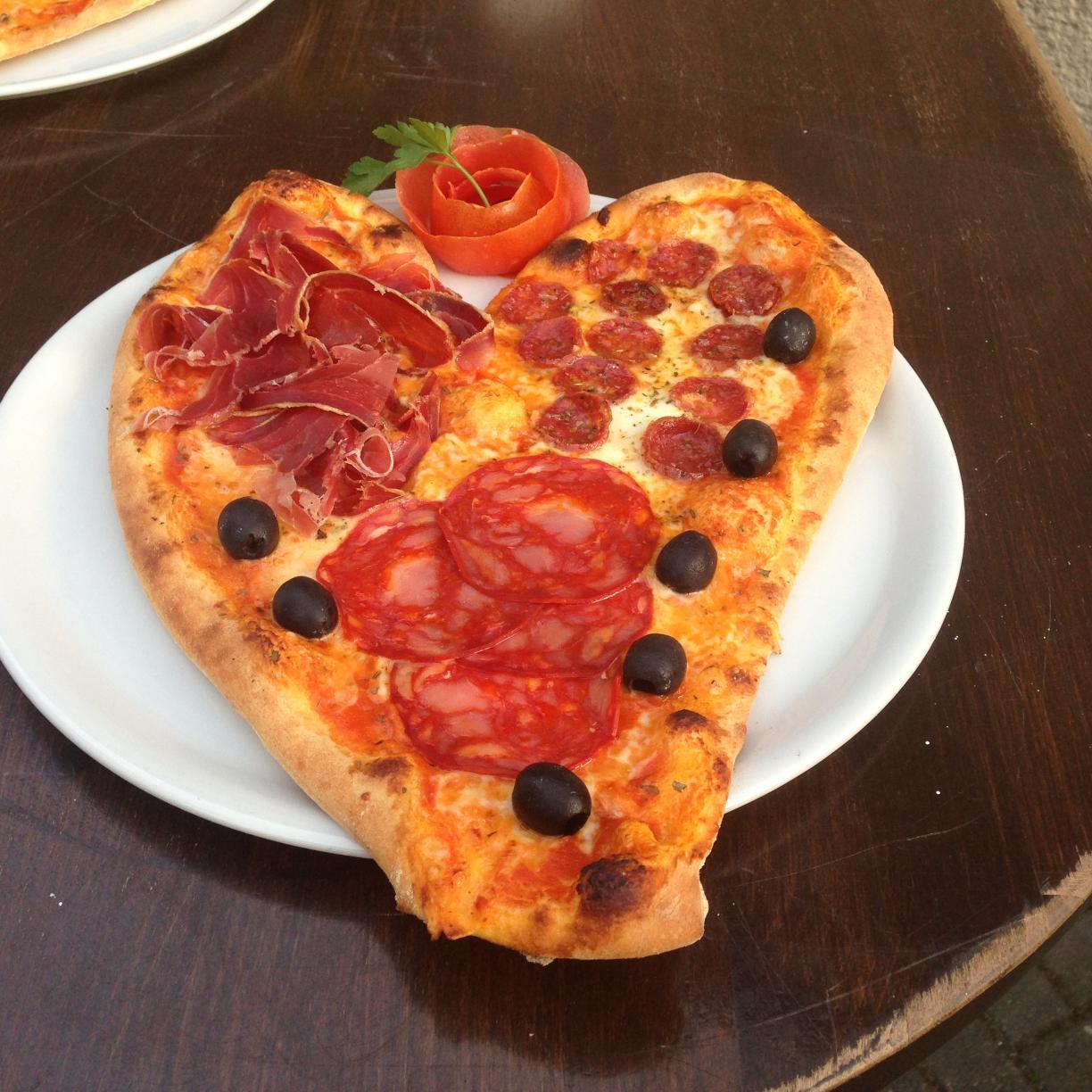 ILPIATTOKOELN's profile picture. TRATTORIA - EVENTS - KEGELBAHN - BIERGARTEN +49 (0) 221 39 760 740